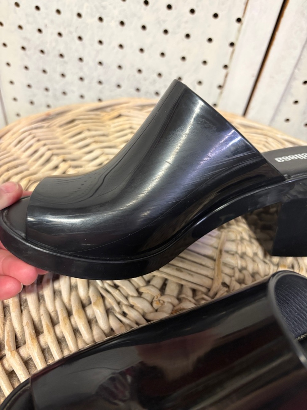 Melissa - Picture 6 of 9